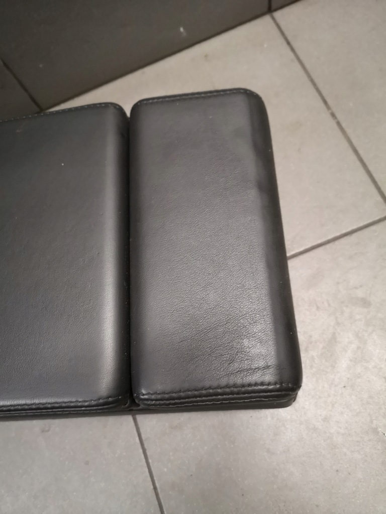 фото №9, Подлокотник средний сиденье audi a8 d2 чёрный