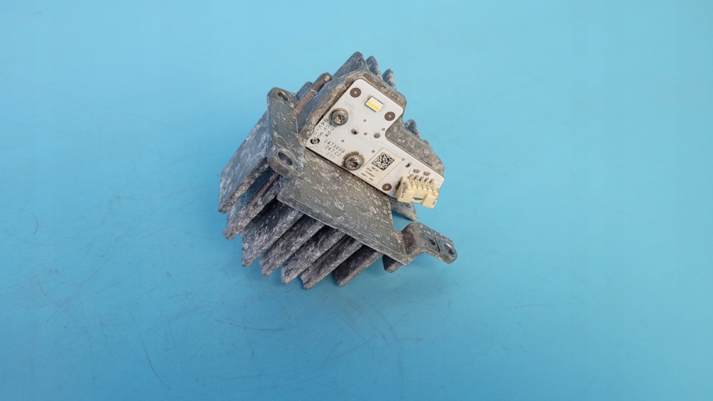 фото №1, Mercedes w205 c250 16r преобразователь модуль led jeż 140800105500