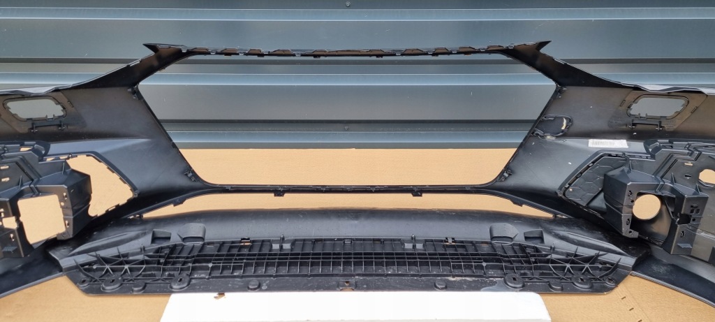 Купити Audi a4 b9 s-line рестайлінг  бампер перед оригінал c219