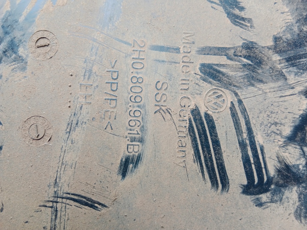 фото №5, Подкрылок левая передние vw amarok 2h0809961b