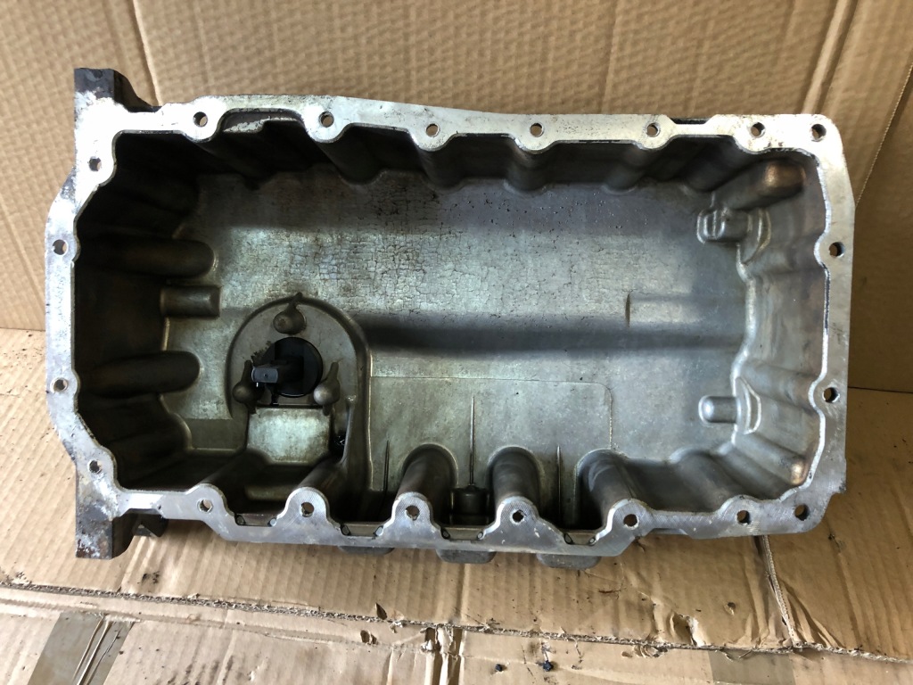 Купити Audi 2.0 tdi cba піддон масляна датчик 03g103603ab