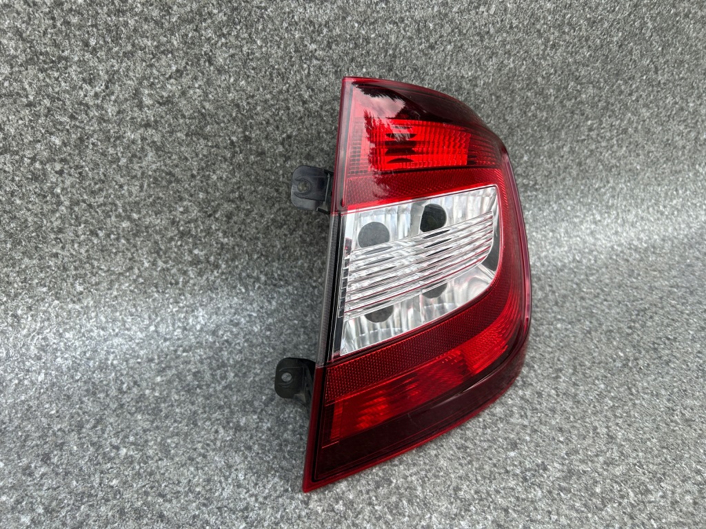 фото №3, Лампа правый задняя задняя правая skoda rapid liftback 5jh945096a