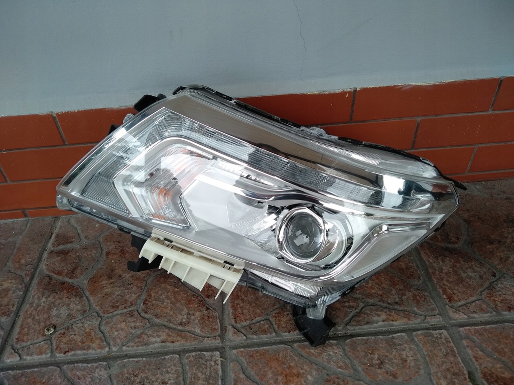 фото №9, Лампа full led правая левая nissan navara iv np300