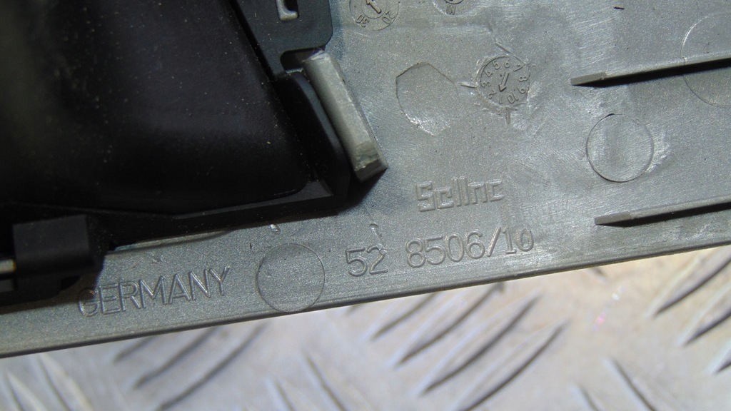 фото №6, Bmw 3 e90 e91 e92 e93 решітка обдув середня europa запуск стоп