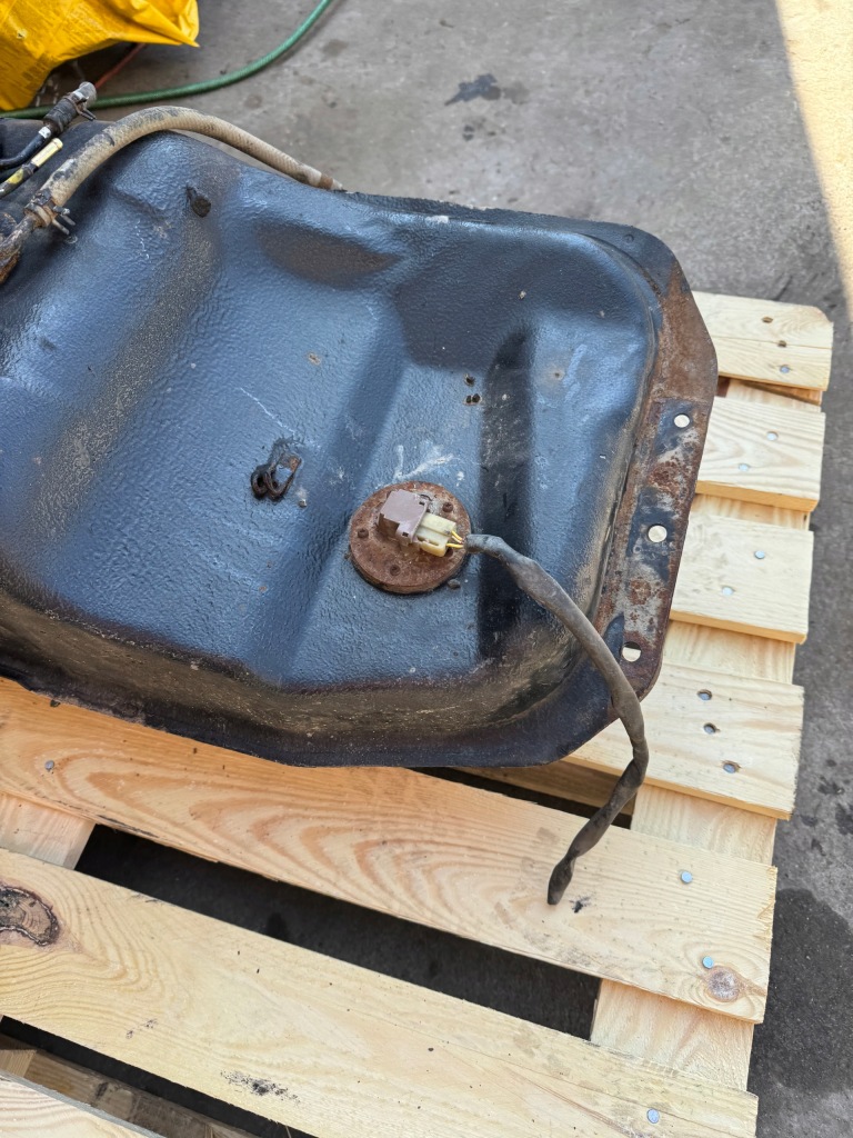 фото №7, Bak бак пального toyota 4 runner 95r.