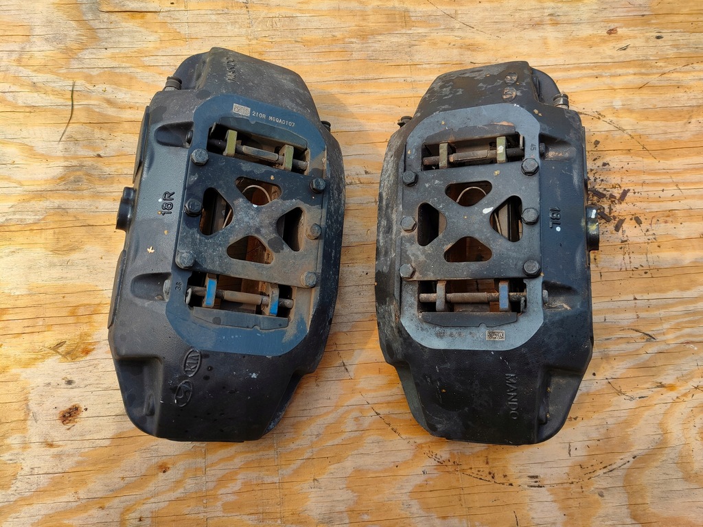 фото №1, Hyundai genesis g80 awd 2017 супорти правий лівий