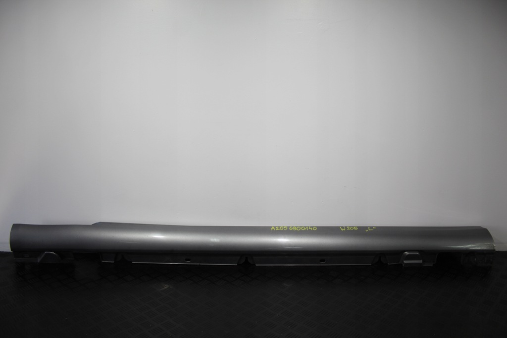 фото №1, Mercedes-benz оригинальный номер a2056900140 порог молдинг