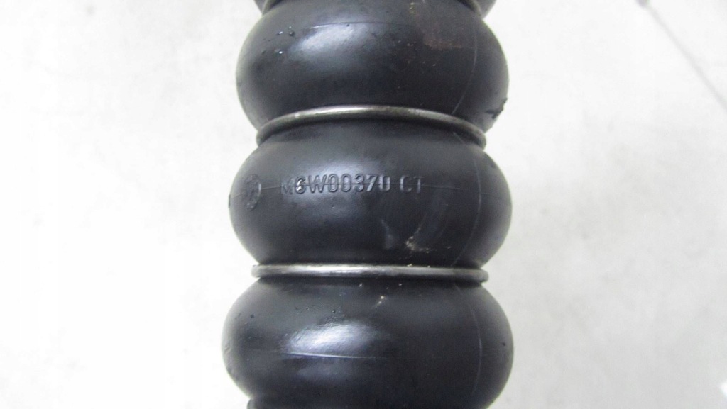 Bmw x1 f48 2.0d труба шланг інтеркулер mgw00383 Недорого