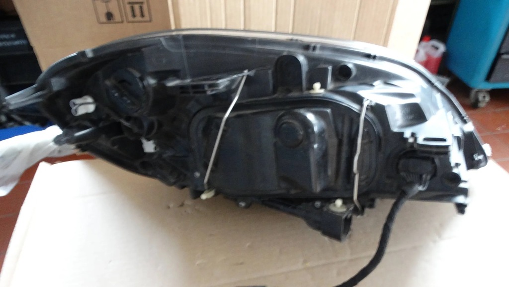 фото №7, Лампа лівий перед 31395466 volvo xc60 europa