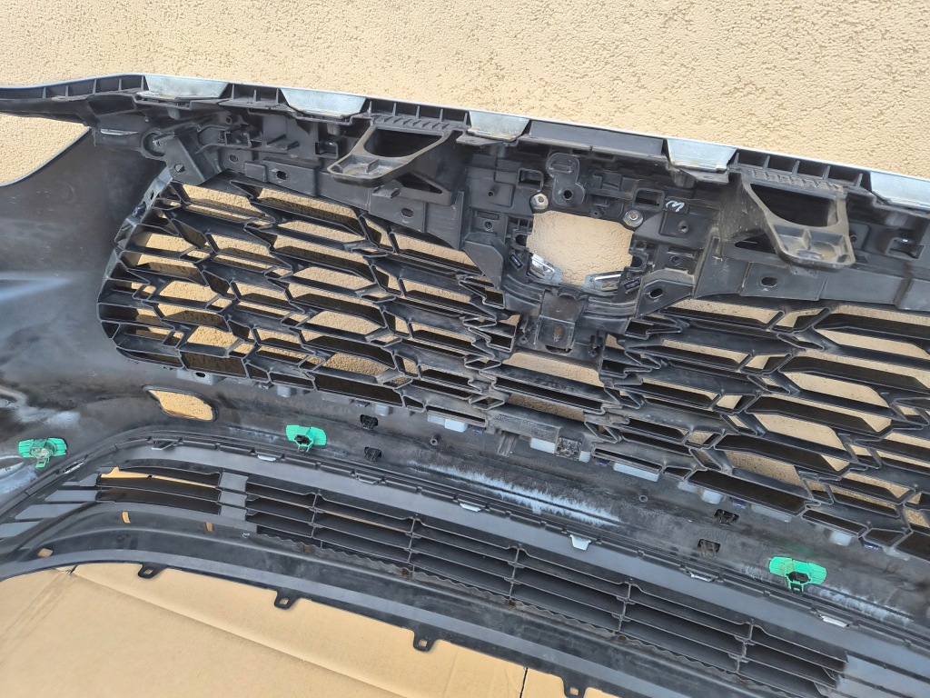 Бампер перед toyota highlander 4 iv омивачі pdc оригінал Зі Шроту