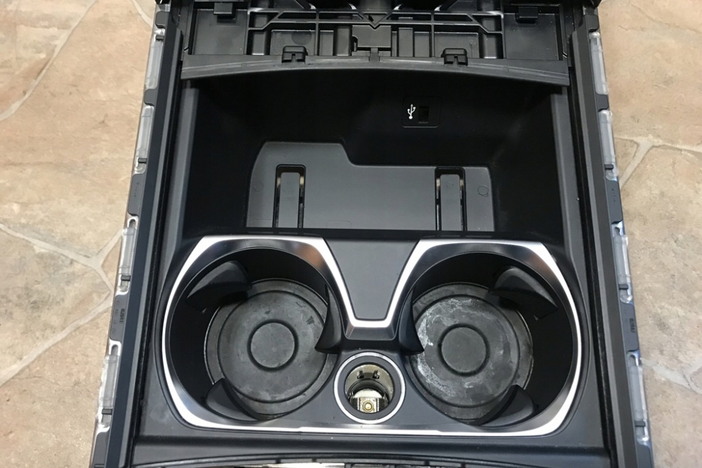 фото №9, Кронштейн na кружки bmw 7 g11, g12 9302629 3.0l дизель 294kw 2016