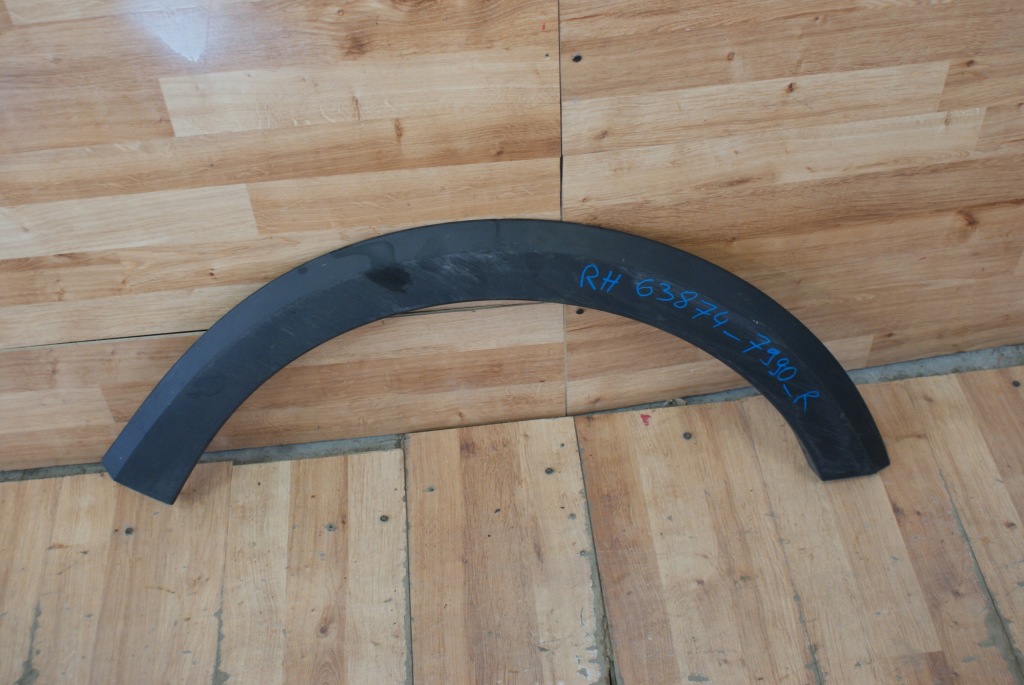 фото №1, Dacia sandero молдинг крыла передний 63874-7990-r