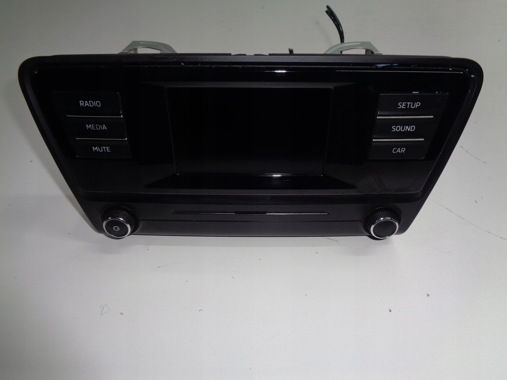 фото №1, Skoda octavia iii 5e0 радио дисплей экран 5e0035867a