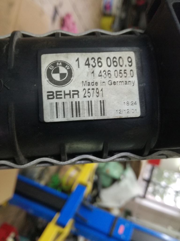 Bmw e39 рестайлинг  3.0i m54 радиатор воды 1436060 в Украине