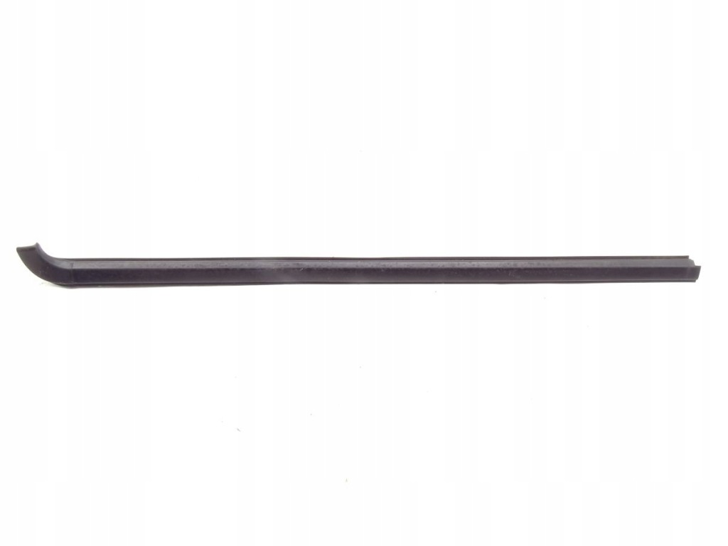 фото №1, Ford ranger iii mazda bt-50 06-11 молдинг уплотнитель стекло перед