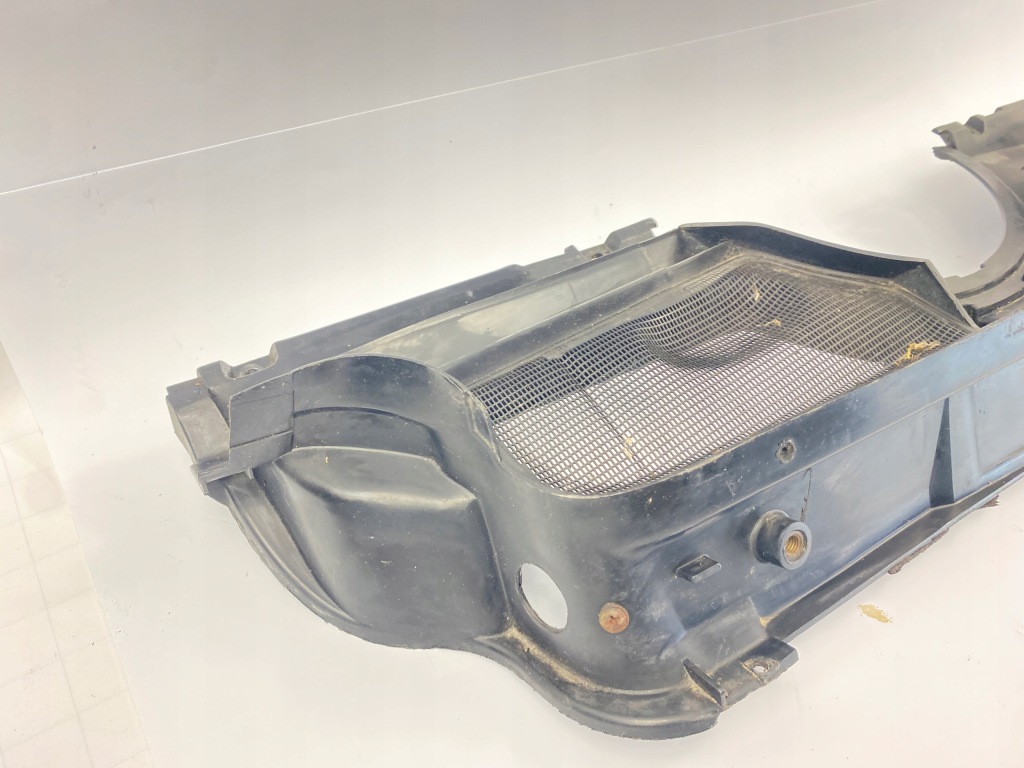 Жабо средний пластик защита дворники mercedes w124 1246200978 Киев