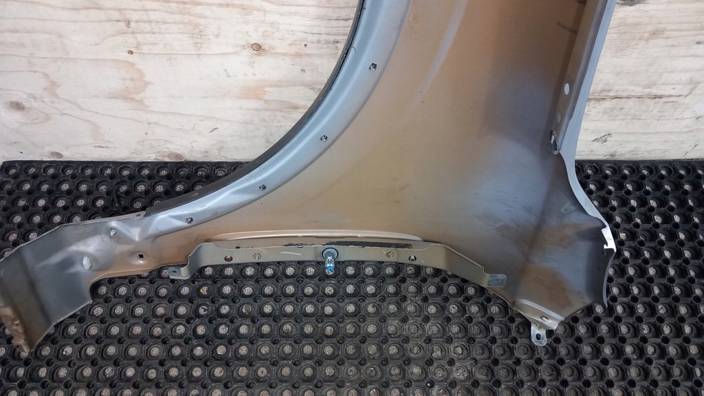 фото №10, Opel antara крыло перед правый 92u