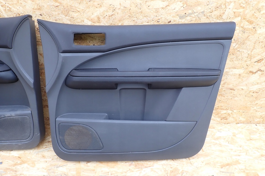 фото №7, Обшивки обивка дверь ford focus c max mk1