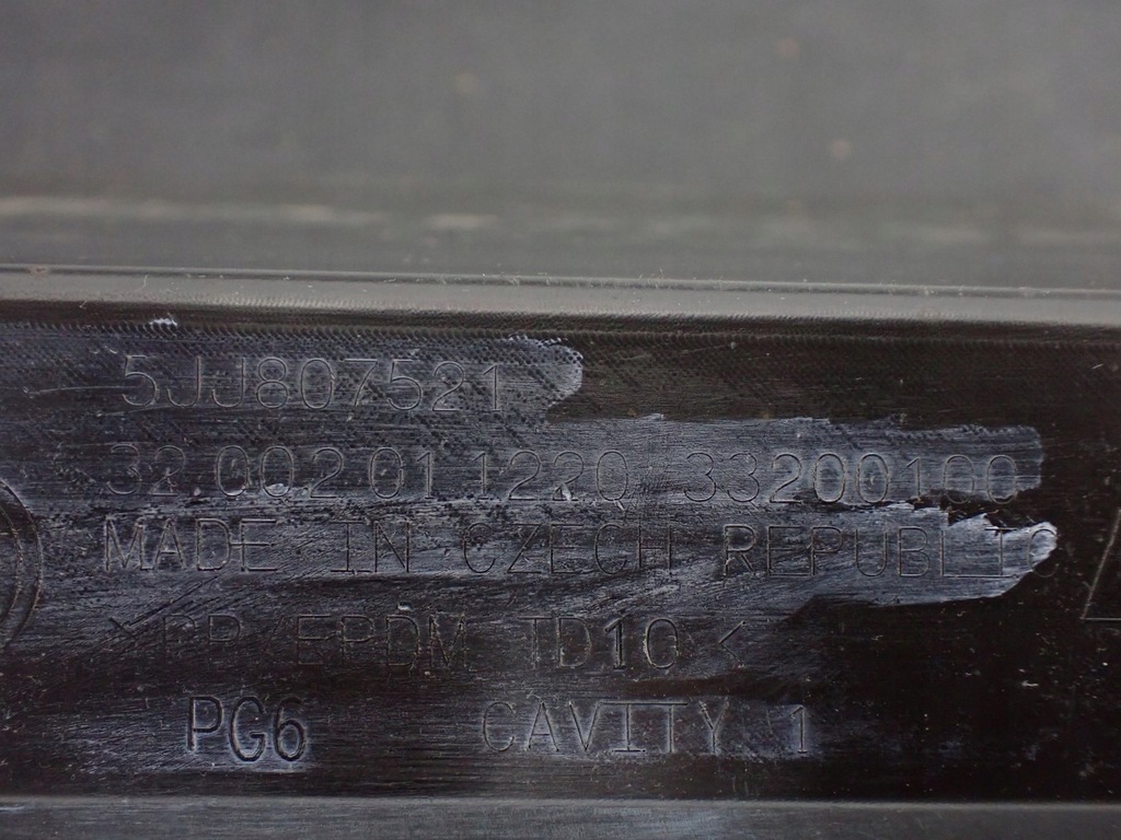 фото №12, Бампер задня задній kompletny оригінал pdc skoda rapid 15r