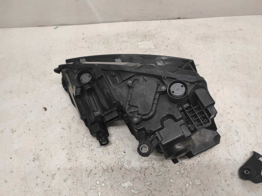 фото №8, Skoda scala 19- лампа левая перед 657941015