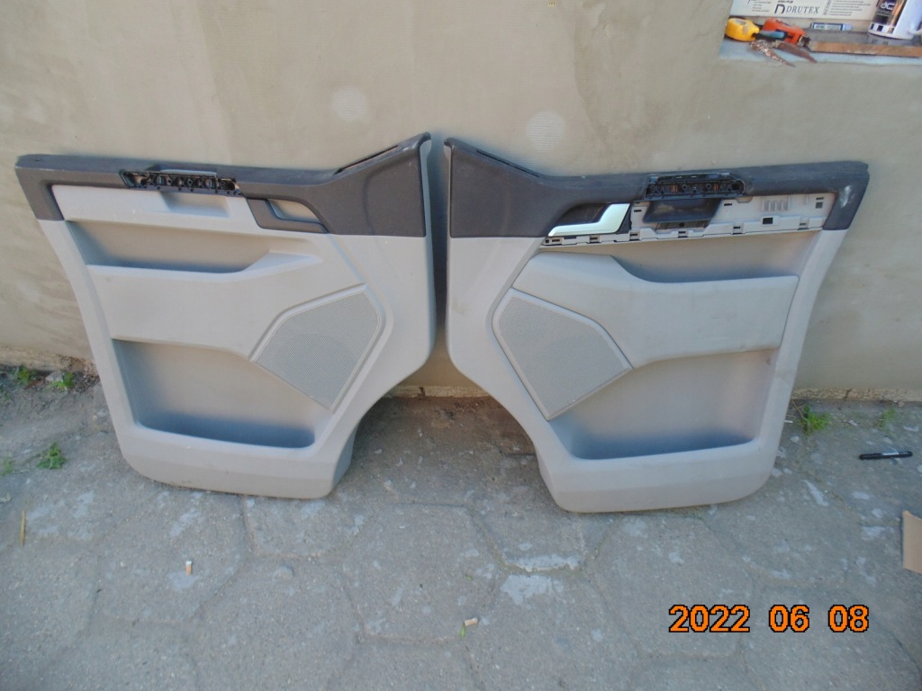 фото №1, Обшивка дверь vw t6 7e0