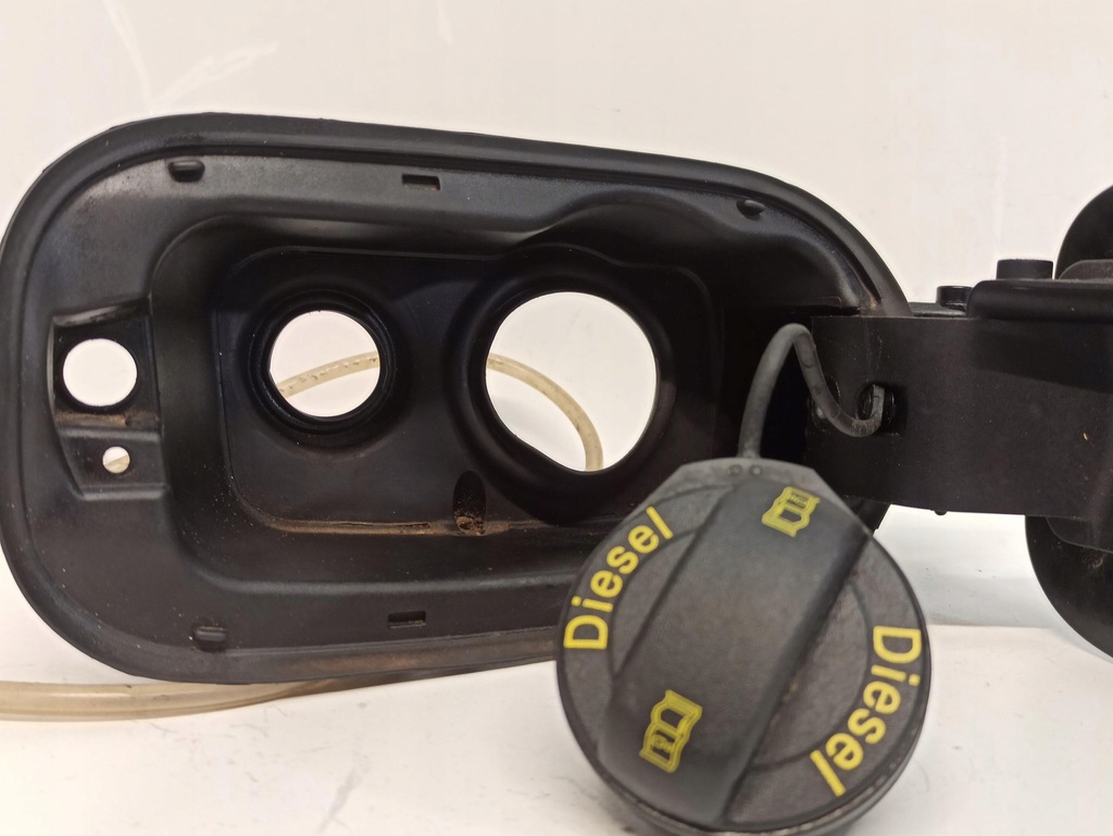 фото №5, Audi a8 d4 крышка заливной топлива ly9t y9t 4h0809857c