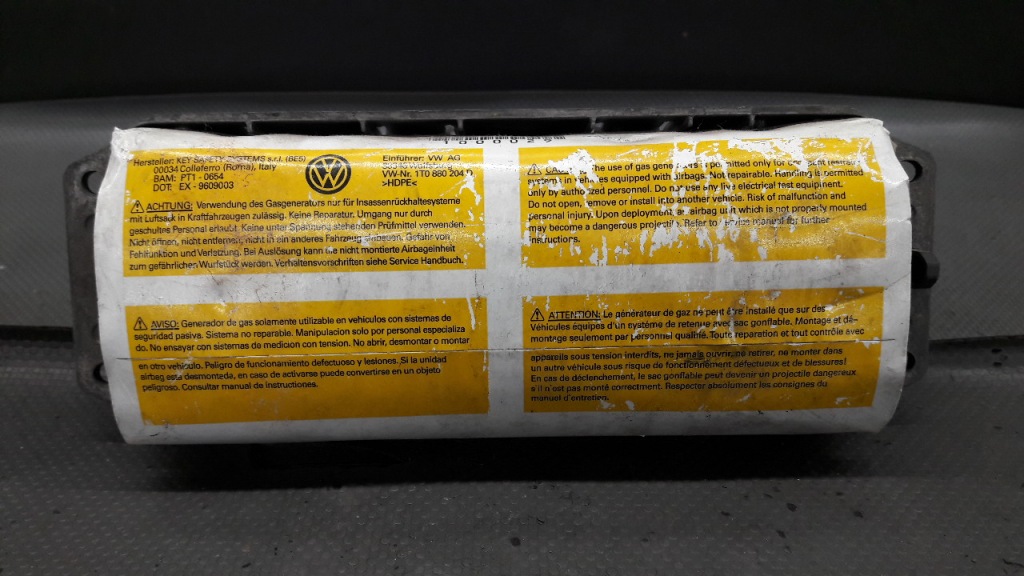 фото №1, 1t0880204d подушка безопасности пассажира vw touran 06r