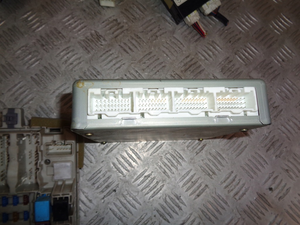 фото №7, Бортовий комп'ютер набір запуск імобілайзер mazda 6 gg gy 2.0 16v b 02-