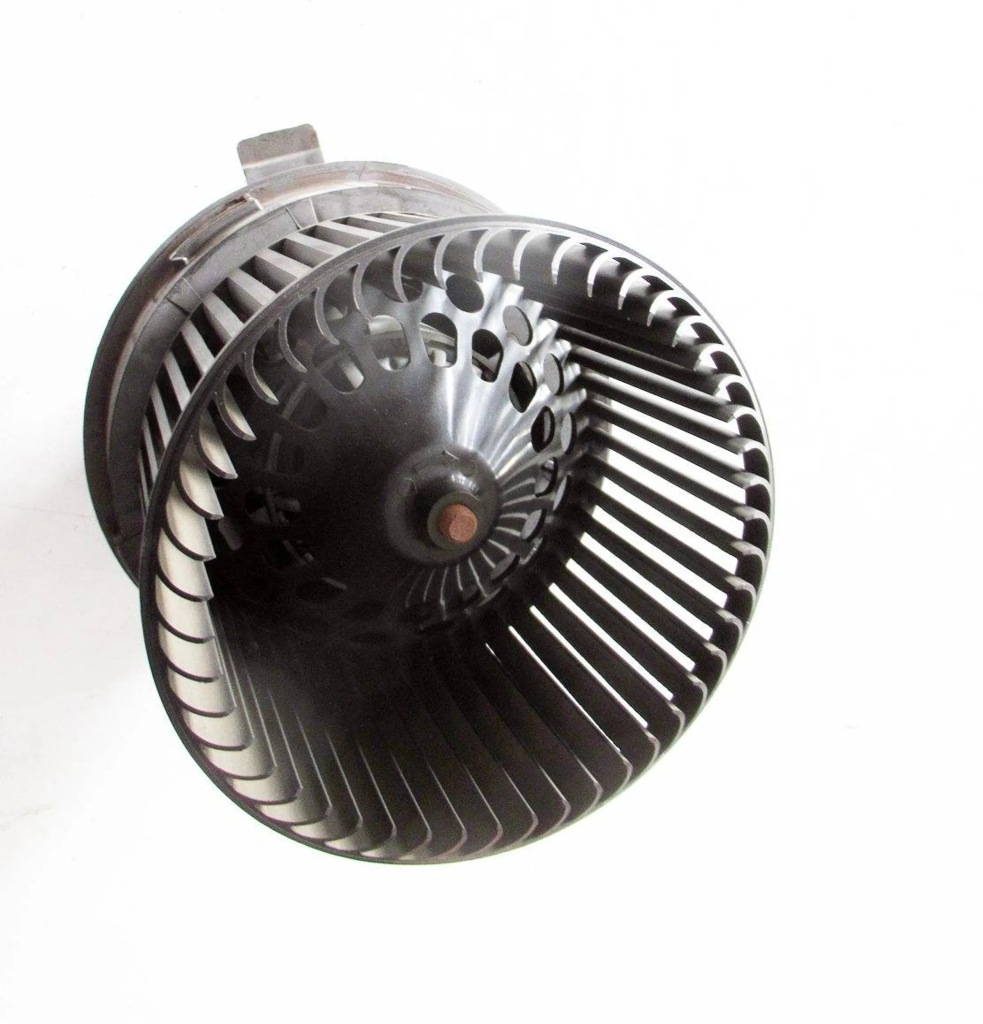 фото №1, Peugeot 207 1.4 vti вентилятор обдув n102992g