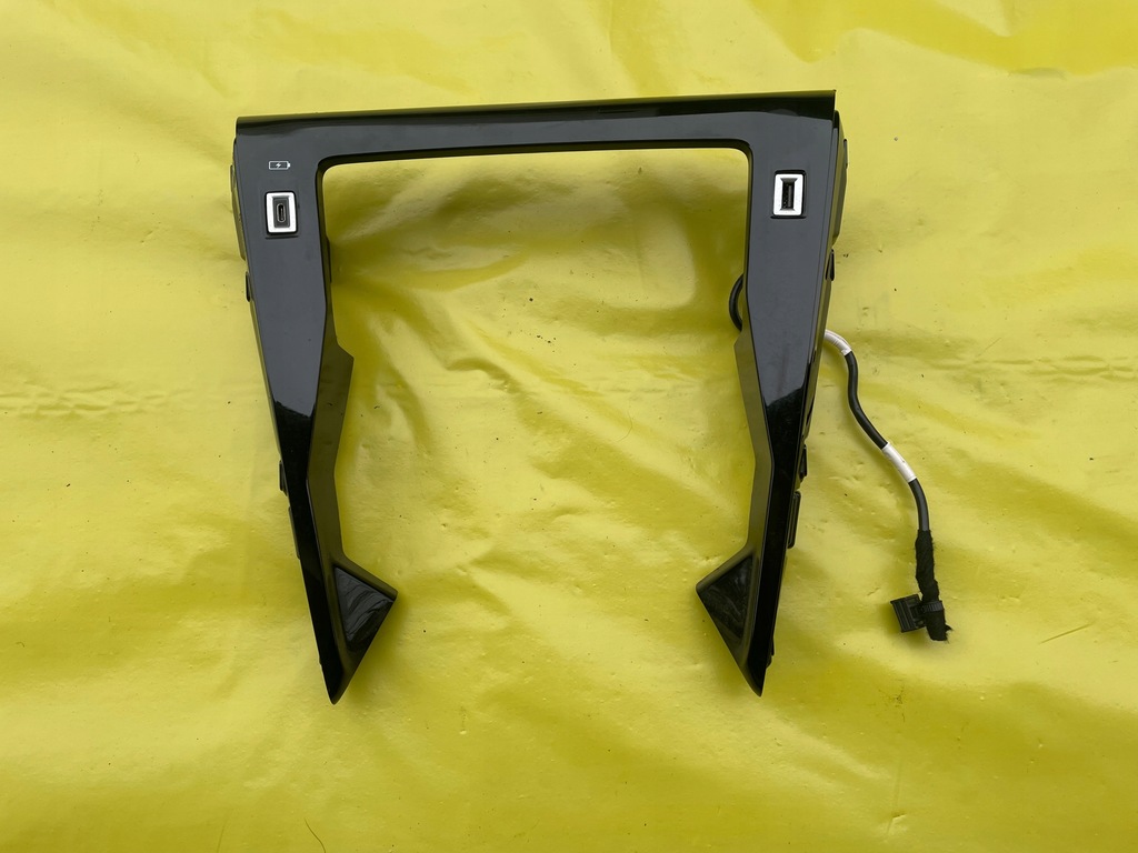 фото №1, Peugeot 208 ii панель рамка радио