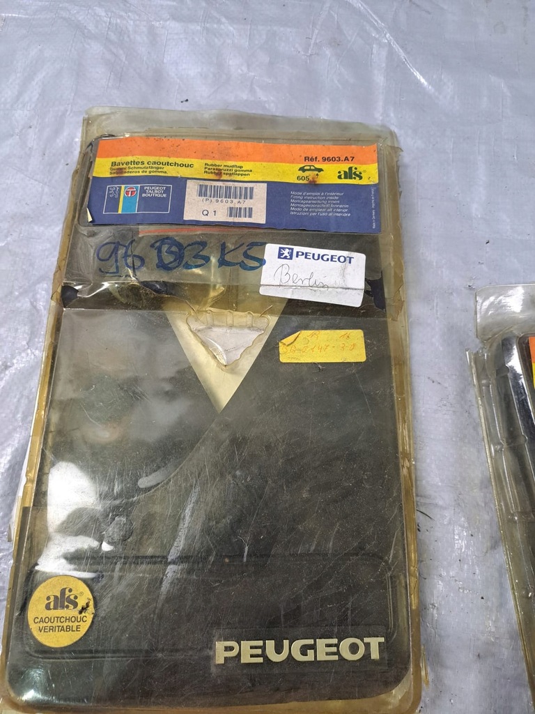 фото №9, Бризковики задня комплект peugeot 605 9603k5 oe!