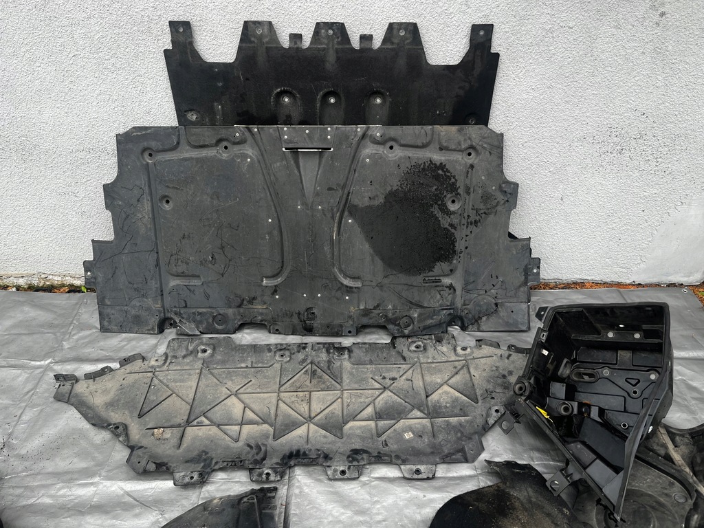 фото №14, Maserati granturismo m189 бампер капот лампы перед kompletny 2022-