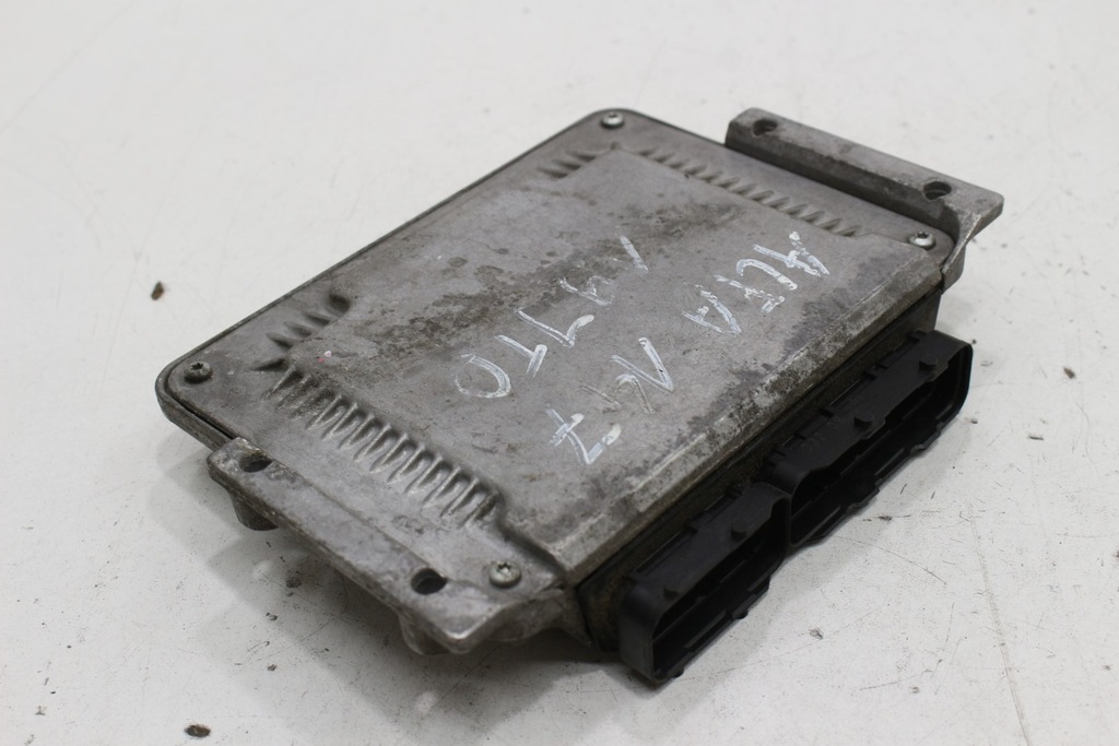 фото №8, Бортовий комп'ютер блок керування 0281011490 alfa 1.9 jtd