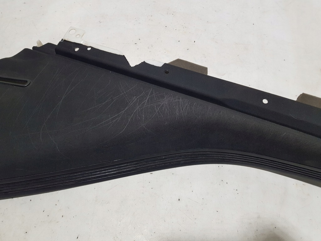 Купити Накладка стійка ліва задній c обшивка mercedes ml w166 чорні amg 1646901925