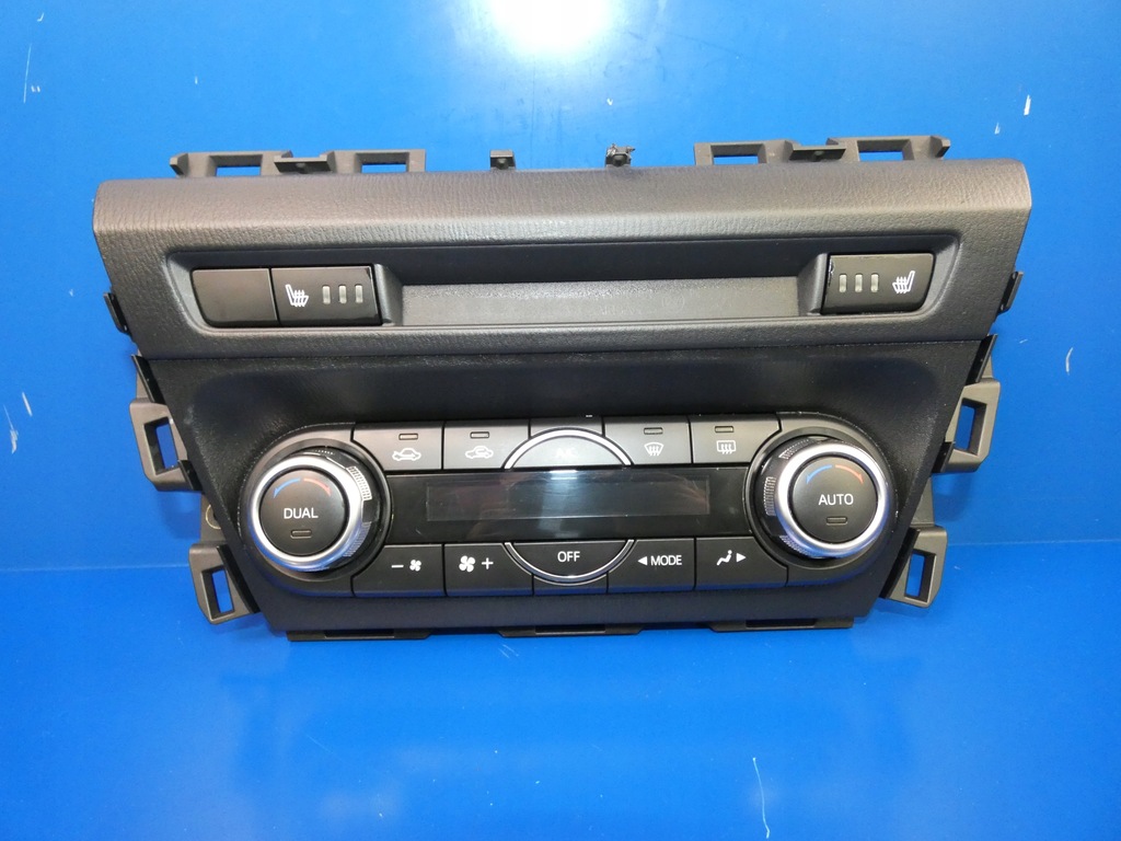 фото №1, Mazda 3 iii bm 13- панель кондиціонера обдув