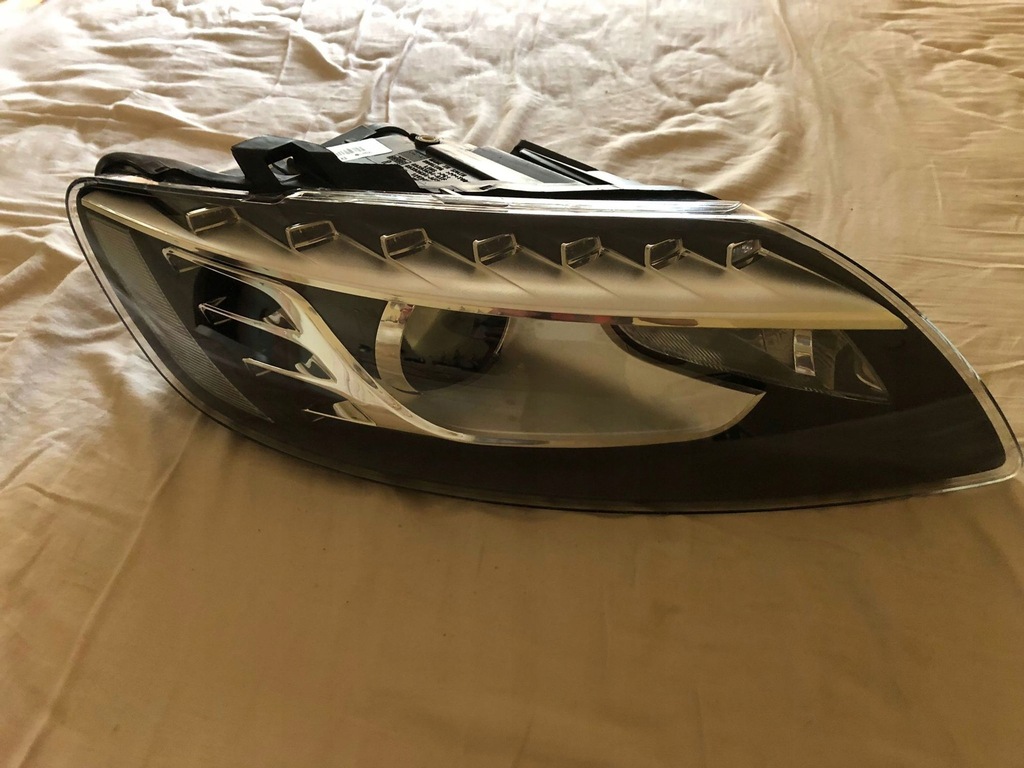 фото №1, Audi q7 4l 2006 лампы передние