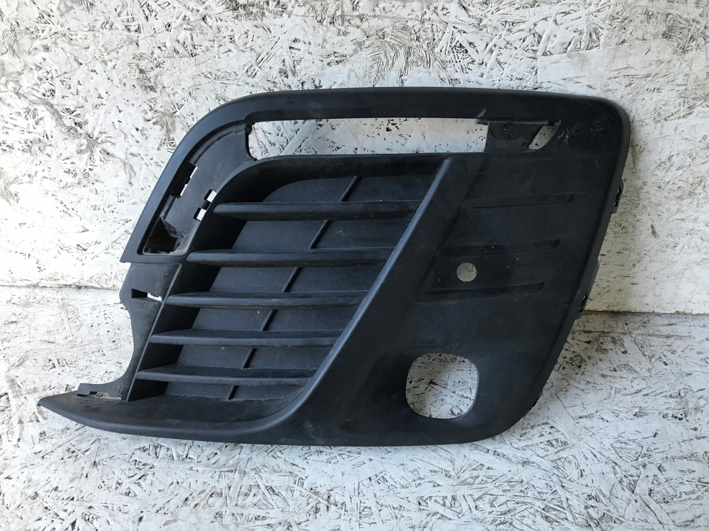 фото №1, Peugeot expert решётка бампера левая