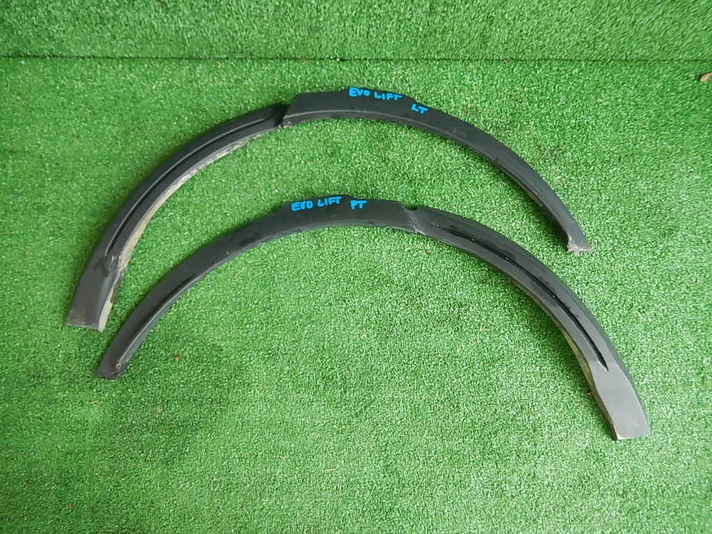 фото №1, Молдинг крыла задняя evoque lift левая