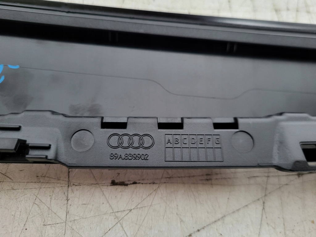 фото №5, Молдинг стійка q4 e-tron права молдинг na блок двигуна