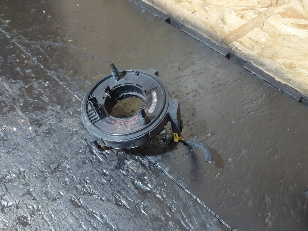 Лента / кольцо скользящий подушка безопасности volkswagen golf iv 1j0959653b Киев