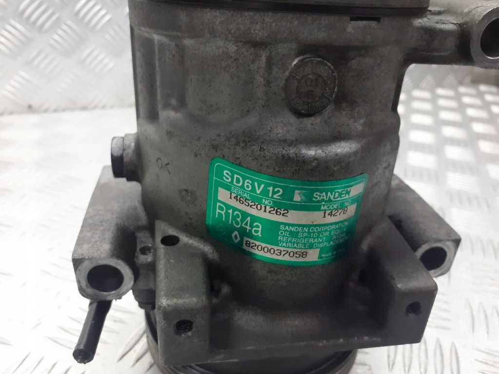Компрессор кондиционера renault clio ii 1.2 8200037058 в Украине