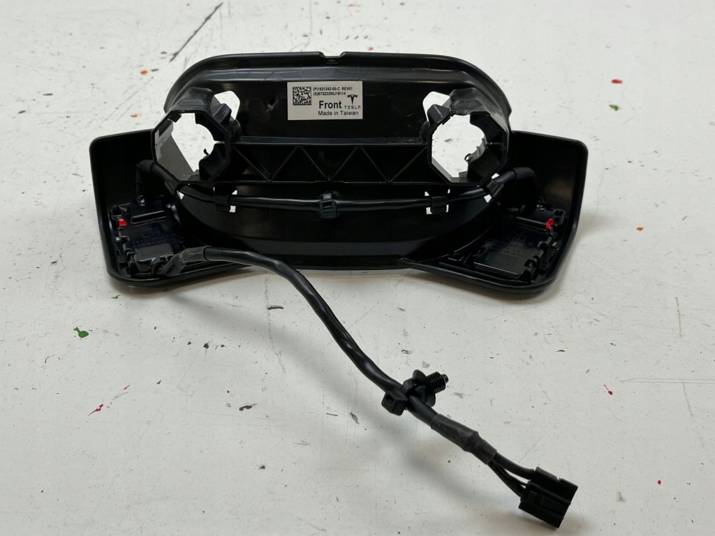 2023 tesla model s другая часть салона 162124200c Цена