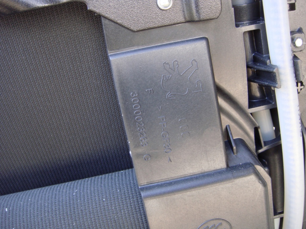 фото №8, Peugeot 308 ii sw gt czarna шторка панорами дах