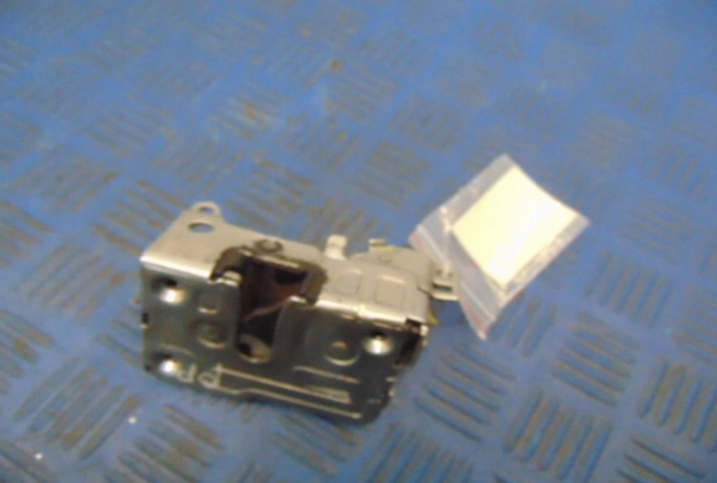 фото №5, Dacia logan 1.4 8v замок правый перед