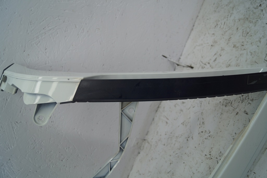 фото №7, Крила обшивка впуск правий задня audi r8 420 ly9c