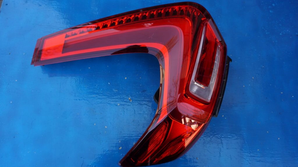 фото №1, Volvo xc40 2018- лампа задня ліва