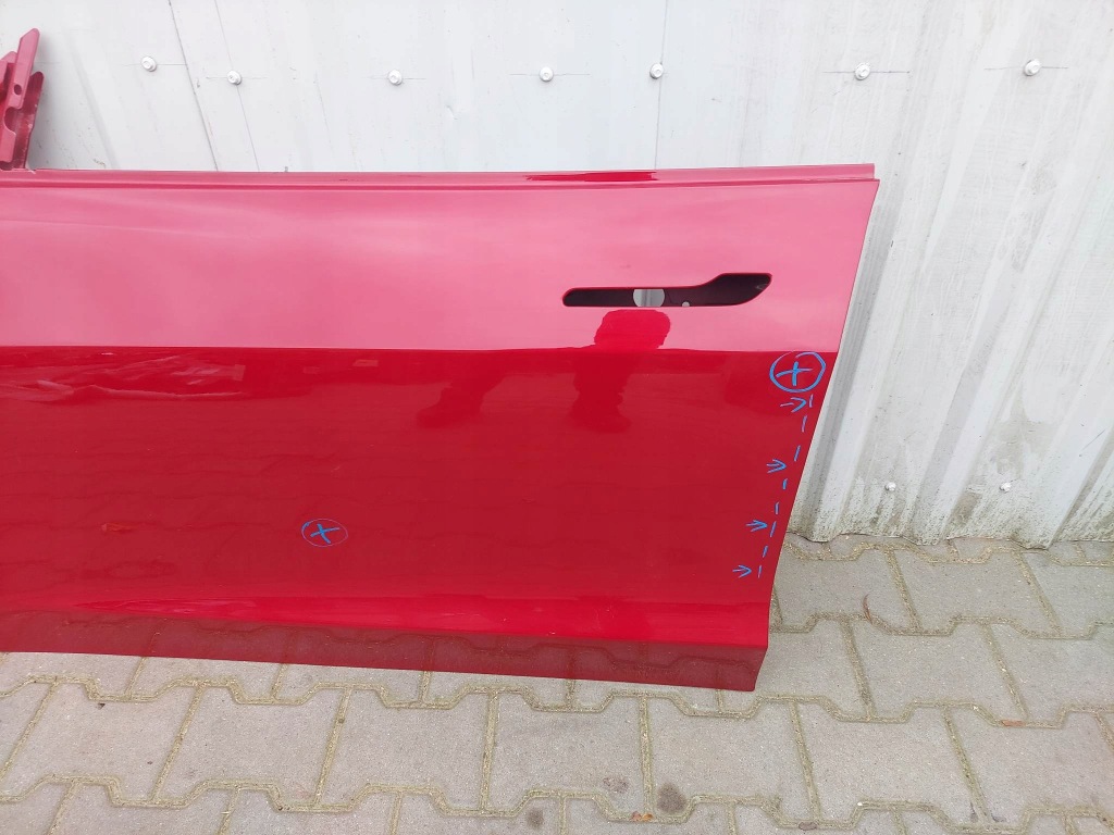 Tesla model 3 дверь левая перед передние Оригинал