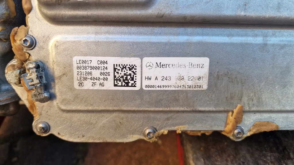 фото №9, Двигатель электрический задняя задний h243 w243 gla eqa a2433408802 a2439002201