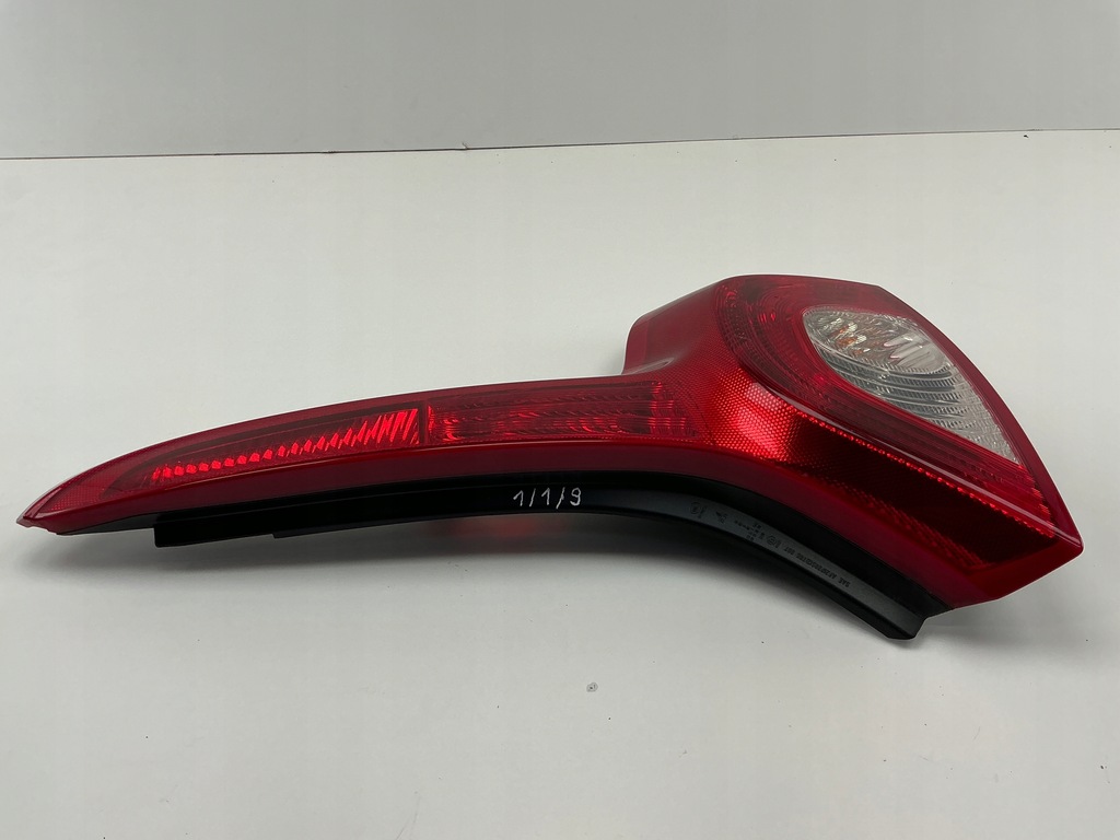 фото №8, Лампа задня права volvo c30 27710205 15463187