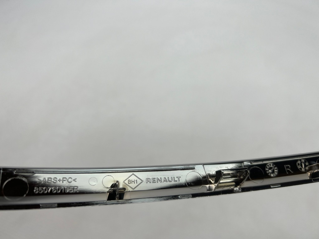 фото №9, Renault twingo iii 3 lift 2018 - молдинг хром бампер задня правий 850760195r